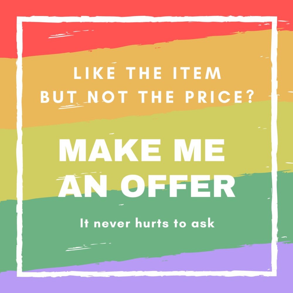 Simple Gold Or Silver Lotus Stud Earring - Picture 4 of 4